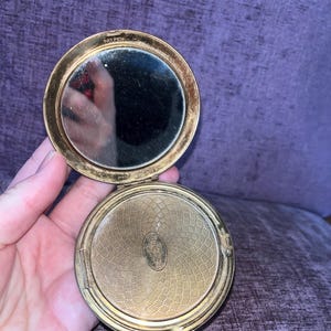 Messing Vintage 30er 40er 50er Jahre Taschenspiegel graviert Floral Design Sammlerstück Vintage selten