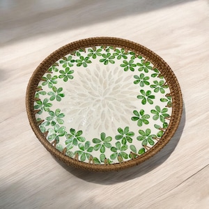 Green flower Hand-woven Rattan & Capiz Shell Inlay Serving Tray, Coffee table tray, Spring Round Decoration tray, Jewelry Bracelet Tray
