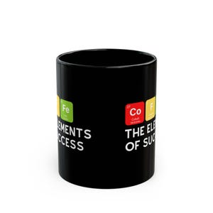 Mok van 11 oz met periodiek element scheikunde