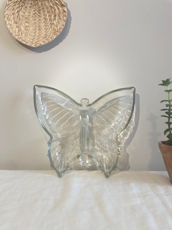 Vintage 1950s Jeanette Pressed Glass Butterfly Dis