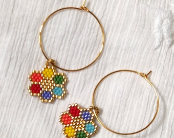 “Queen Bo” rainbow flower earrings in hand-woven beads