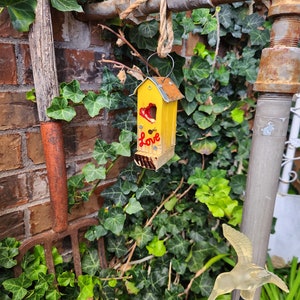 Miniature Rustic Barn Birdhouse