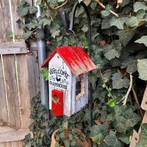 Rustic Barn Birdhouse