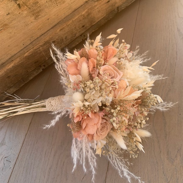 Bouquet de mariée fleurs séchées hortensia mariage champêtre bohème demoiselle d’honneur cérémonie