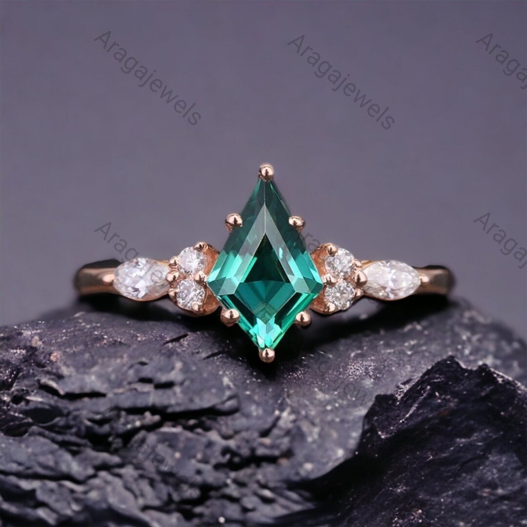 Kite Shape Green Emerald Engagement Ring Rose Gold Plated Prong Setting