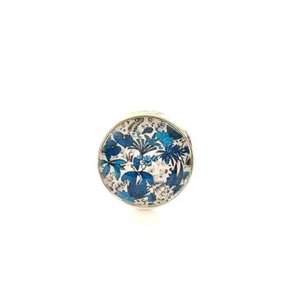 Bague cabochon fantaisie, argentée, végétal, tropical, fleurs,  cabochon verre