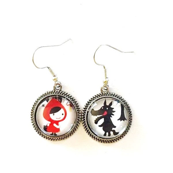 Boucles d’oreilles cabochon pendantes, argentées, petit chaperon rouge et loup, vintage, cabochon verre