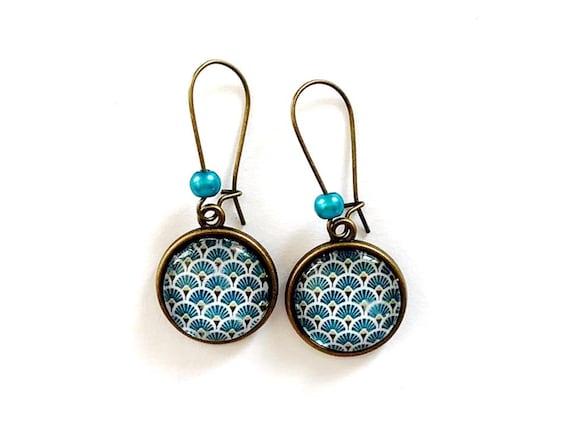 dangling cabochon earrings wave pattern glass cabochons