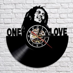 Horloge disque vinyle Bob Marley, Idées cadeaux d'anniversaire, Art One Love, Décoration reggae, uvres d'art de musicien, Décorations murales de chambre à coucher, Cadeaux pour soeur