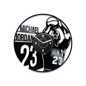 Basketbalspeler Vinyl Record Zwarte Klok Moderne Muur Decor Voor Kamer Basketbal Team Geschenken Sport Wall Art Verjaardag Geschenken Voor Vriendje