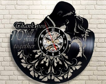 10 Year Anniversary Vinyl Record Clock, Married Decor, Apartment Wall Art, Wedding Decorations, Romantic Artwork, Unique Gift For Couple