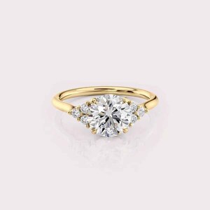 2.29 CT IGI Certified Round cut CVD Diamond,14K Yellow Gold & Side Round Diamonds Ring