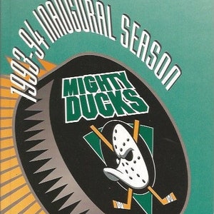 Medium Mens Anaheim mighty Ducks Jersey white ProPlayer poofy logo shiny  fabric