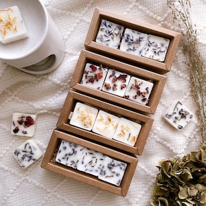 Fragrance melts made from pure essential oils, dried flowers and rapeseed wax. Fragrance wax aromatherapy wax melt aroma wax