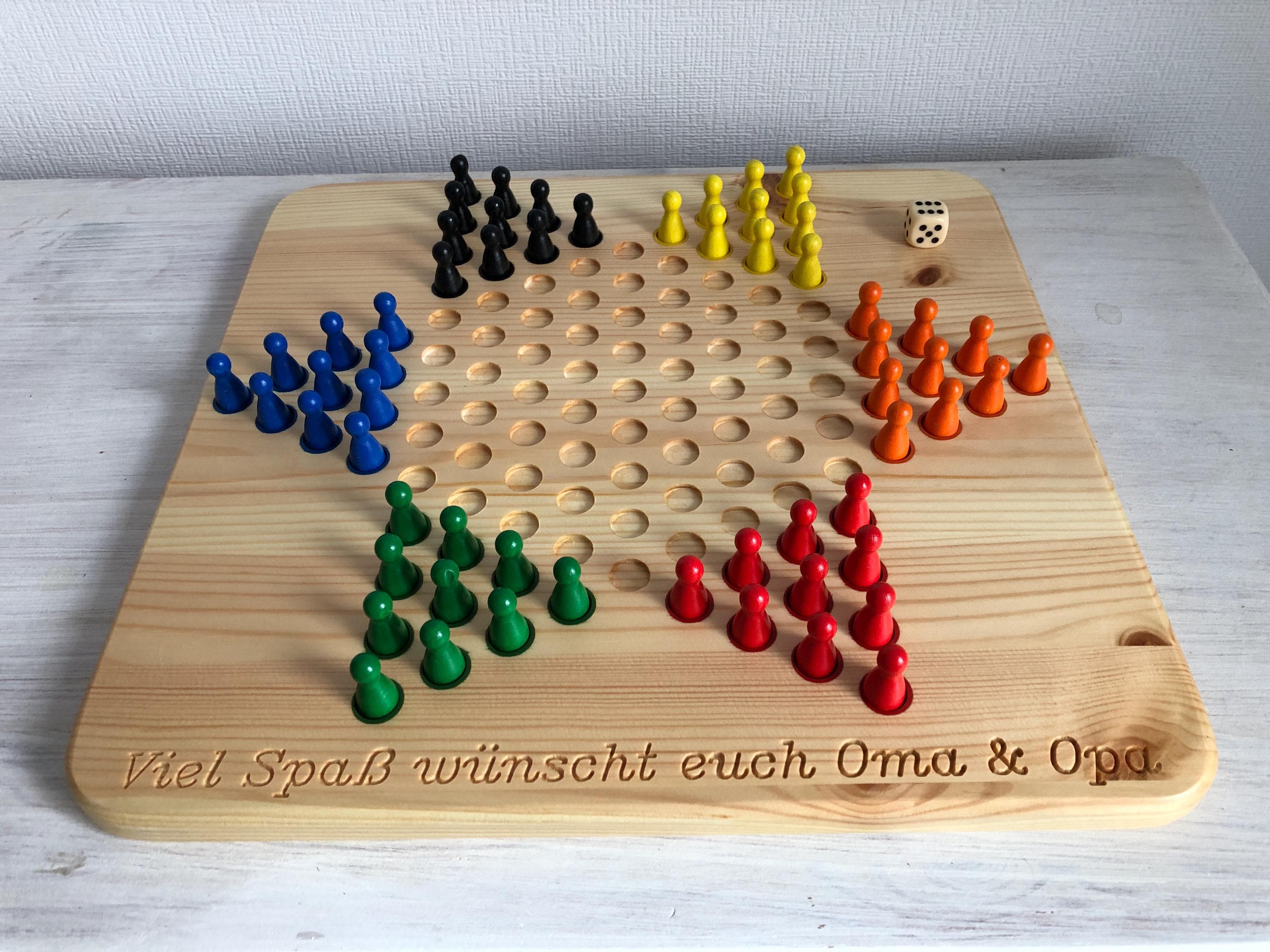 Personalisiertes Gesellschaftsspiel Halma aus Holz Kiefer, für 2-6 Spieler.  34 x 32 cm Groß - Etsy Österreich, image size:3000x2250