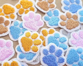 Iron-on Patch Pfoten x2 Set (klein) auf Weißem Hintergrund Haustier Katze oder Hund Kawaii Süß Cute - Aufbügel Patch Aufbügler Aufnäher Bunt