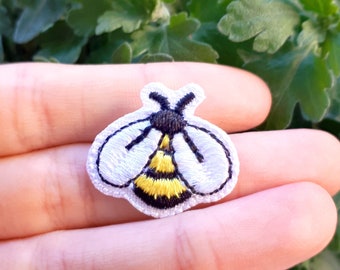 Iron-on Patch Honey Bee Bee Iron-On Patch Iron-On Patch Applique Small Macro Kawaii Cute