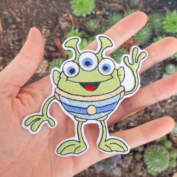 Iron-on Patch Alien Außerirdischer Cartoon Cute Kawaii Süß Aufbügel Patch Aufbügler Aufnäher Applikation für Kinder