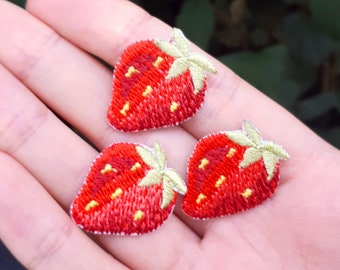 Iron-on Patch Strawberry Iron-on Patch Iron-on Patch Applique Small Macro Kawaii Cute