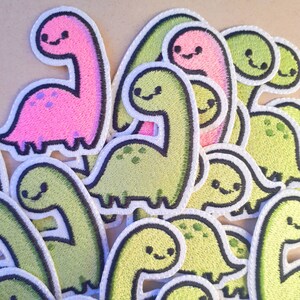 Parche termoadhesivo Dinosaurio Dibujos animados Lindo Kawaii Parche termoadhesivo dulce Aplique termoadhesivo imagen 1