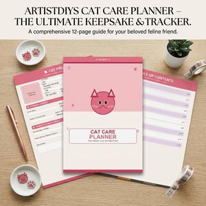 Peut inclure: Un agenda de soins pour chats rose et blanc avec le texte "CAT CARE PLANNER" et un dessin de visage de chat. L'agenda comprend des pages de suivi et une table des matières. On voit aussi un stylo, des coupelles avec des autocollants de chats et du ruban décoratif.