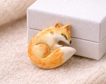 Hand-Painted Porcelain Fox Brooch with Gold Details | Unique Jewellery Gift