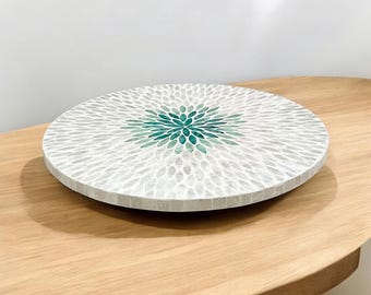 16&#39;&#39; Lazy Susan Low Profile White and Green pattern Capiz Shell Mother Pearl Inlay, Round Spinning Tray For Dining Table Counter Top