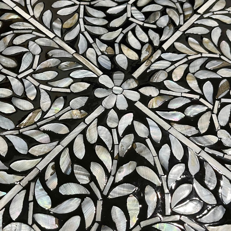 BBDecorHouse Mother of Pearl Lazy Susan - Thumbnail 3