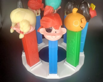 Circular Pez Display Stand, Holds 8 Vintage No Feet PEZ! (Pez NOT INCLUDED) Pez Display Case Pez Dispenser Display