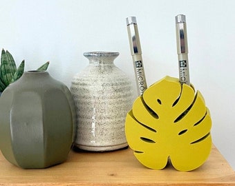 Plant Leaf Pen & Pencil Holder, Monstera Leaf Desktop Organization