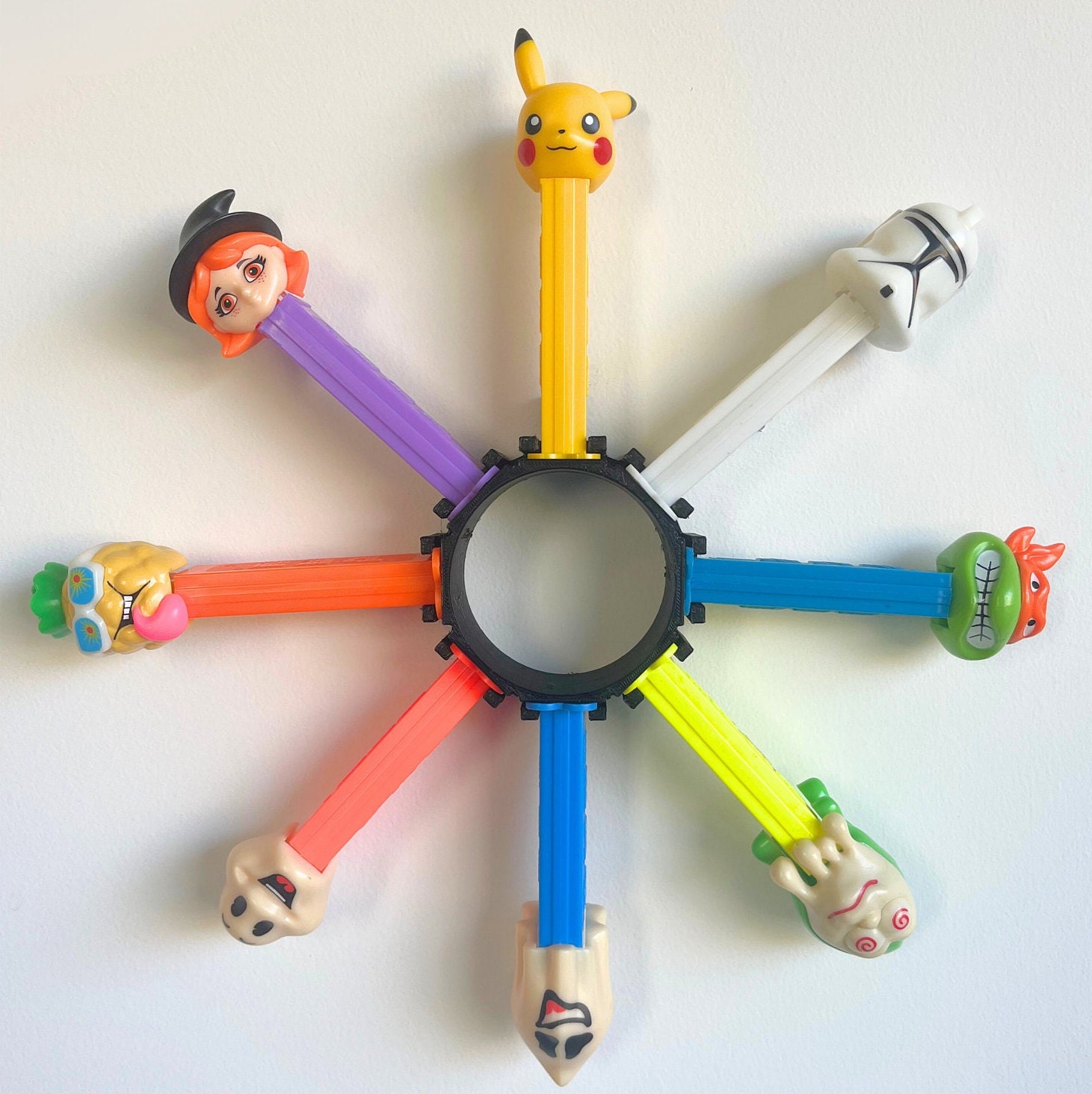 Pez Dispenser Circular Wall Mounted Display Holds 8 Collectible Pez