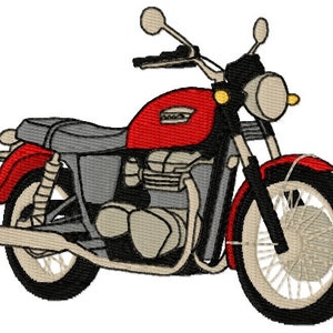 Könnte beinhalten: Gesticktes Motorrad in Rot, Schwarz und Grau. Das Motorrad hat einen roten Kraftstofftank, einen schwarzen Rahmen und graue Sitz- und Motorkomponenten. Die Räder sind schwarz mit cremefarbenen Speichen und Reifen. Das Design ist ein klassischer Motorradstil.