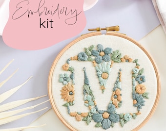 Floral initial embroidery kit / Beginner embroidery kit / Flower embroidery kit / Embroidery kit for beginners