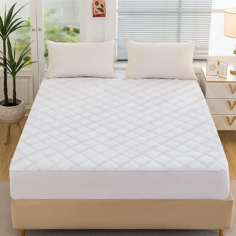 Microfiber Quilted Fitted Mattress Protector Double Mattress Protector