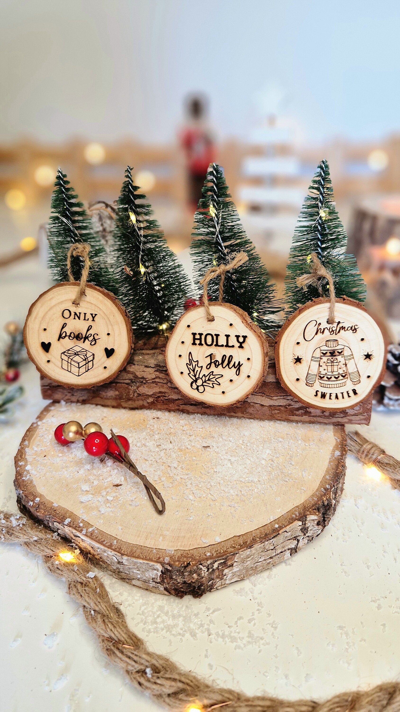 Set di 3 ornamenti da appendere sull'albero di Natale / Mini figurine in legno, China Set di 3 ornamenti da appendere sull'albero di Natale / Mini figurine in legno Manufacturers, Suppliers, Factory