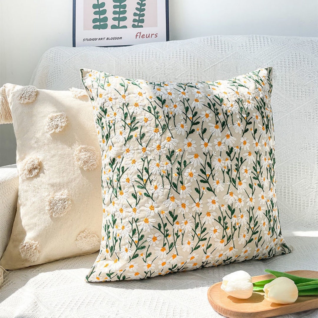 Daisy Flower Throw Pillow/cute Flower Pillow Case/floral Pillow Covers