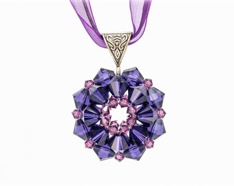 Anhänger aus Perlen für Sie, Kettenanhänger rund, lila, purple, silber aus Swarovski-Perlen
