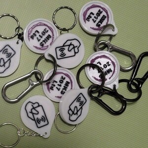 Personalized NFC Keychain for Businesses – Custom Logo Smart Tag – Contactless Marketing Gift – Digital Business Card Key Fob