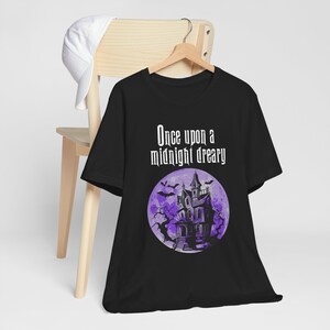 Goth MIDNIGHT DREARY Tee | Unisex, Horror Gothic Aesthetic Tee, Edgar Allan Poe, Dark Academia, Halloween Goblincore Gift, Spooky Scary afbeelding 4