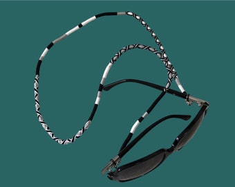 Boho Black & White Sunglasses Chain: Acrylic Eyeglass Holder