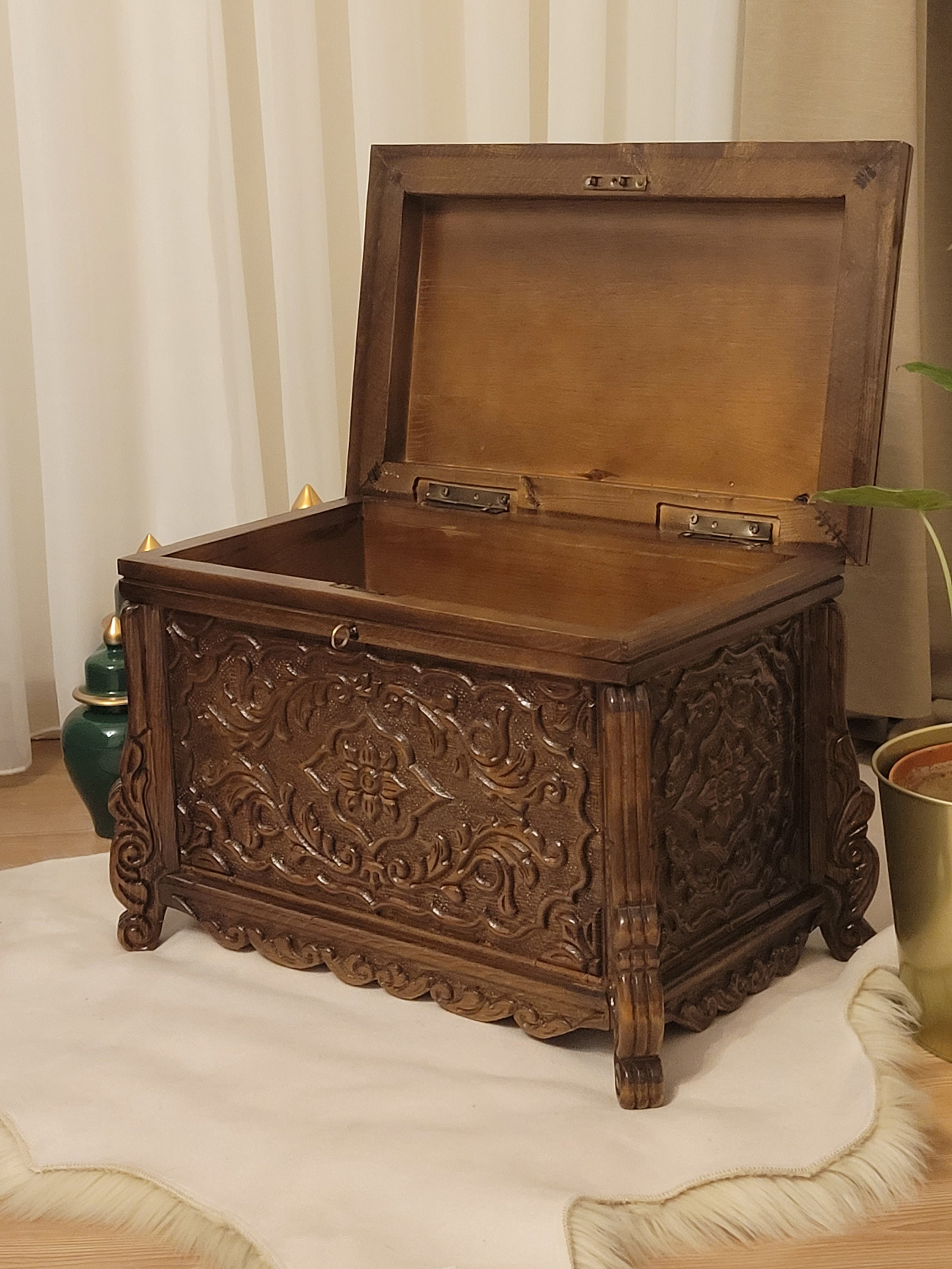 Antique hope chest hotsell