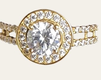 Elegante anello di fidanzamento CZ in oro 10k, misura 7