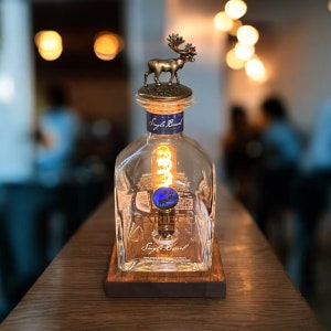 Caribou Crossing Canadian Whiskey Accent Lamp