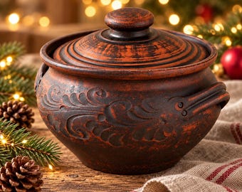 Red Clay Soup Tureen 2.5L with Handles, Handmade Serving Pot, Christmas Table Decor, Rustic Pottery, Holiday Gift for Mom