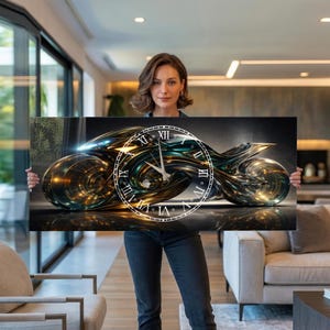Puede incluir: Una obra de arte digital que representa una motocicleta futurista con una esfera de reloj. El diseño incorpora colores metálicos dorados, verde azulado y negro. Las manecillas del reloj indican aproximadamente las 10 en punto. El tema es el tiempo y la tecnología.