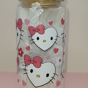 Kawaii kitty with hearts glass