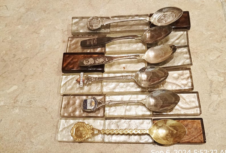 Vintage Souvenier Spoons Upcycled for Your Craft Ides. - Etsy