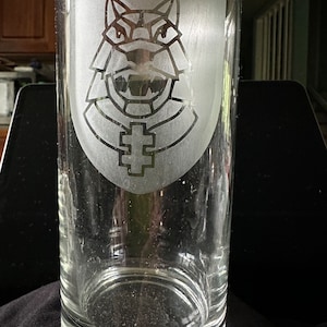 Lithuanian Vytis badge etched tall glass