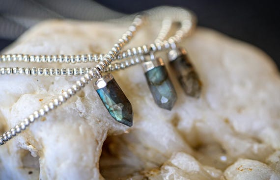 Silver leafed labradorite necklace