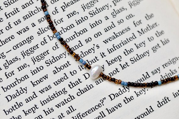 Freshwater pearl & glass bead necklace
